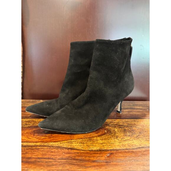 Stuart Weitzman Classic Glam Black Suede Kitten Heel Booties - Size 8 - Picture 2 of 7